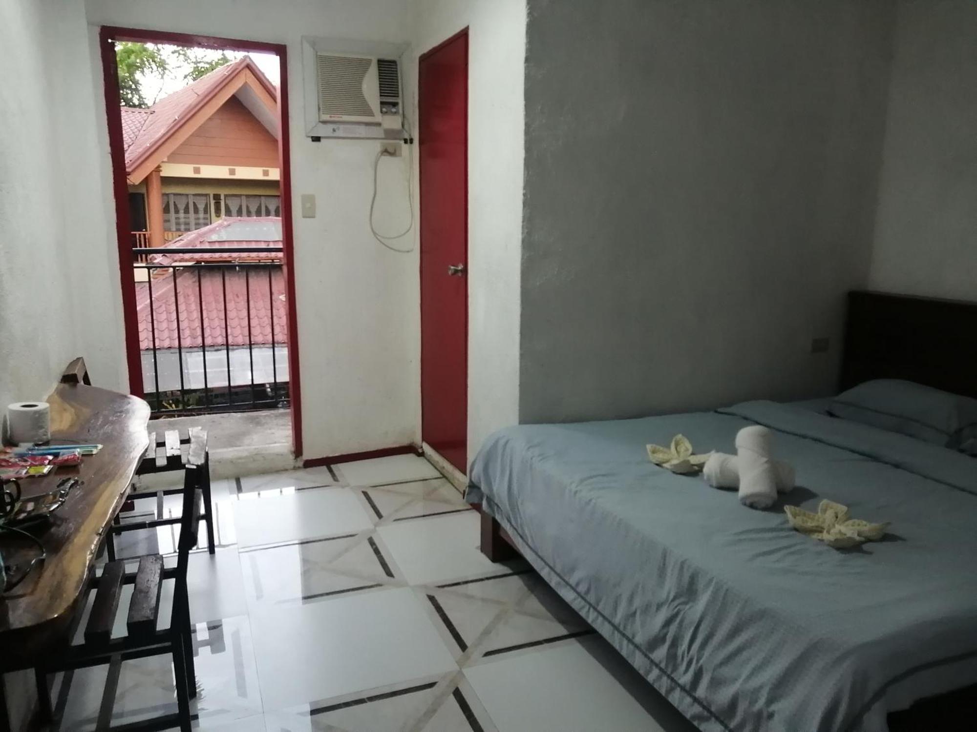 Panda Guest House Корон Экстерьер фото